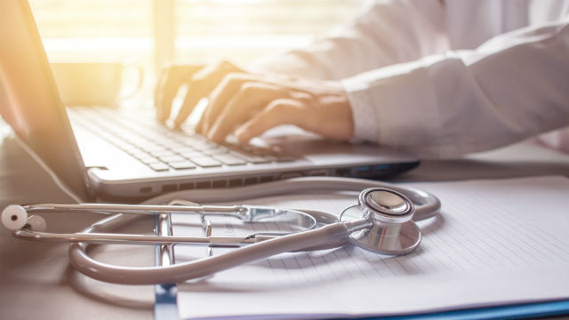 Как получить больничный лист в поликлинике Москвы?